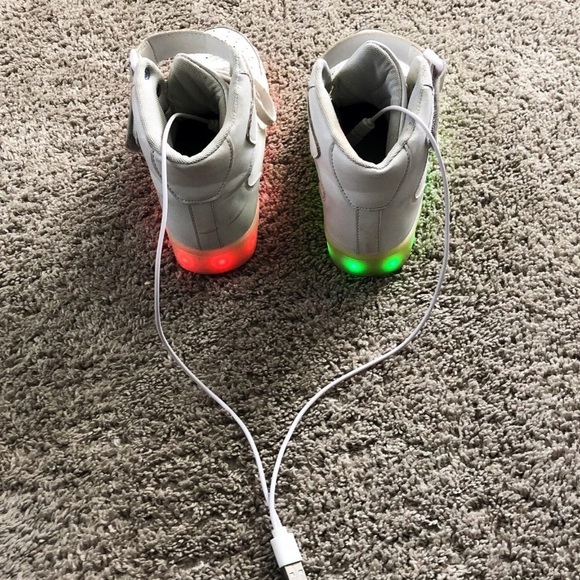 Light Up Air Force 1 Highs - Picture 4 of 4